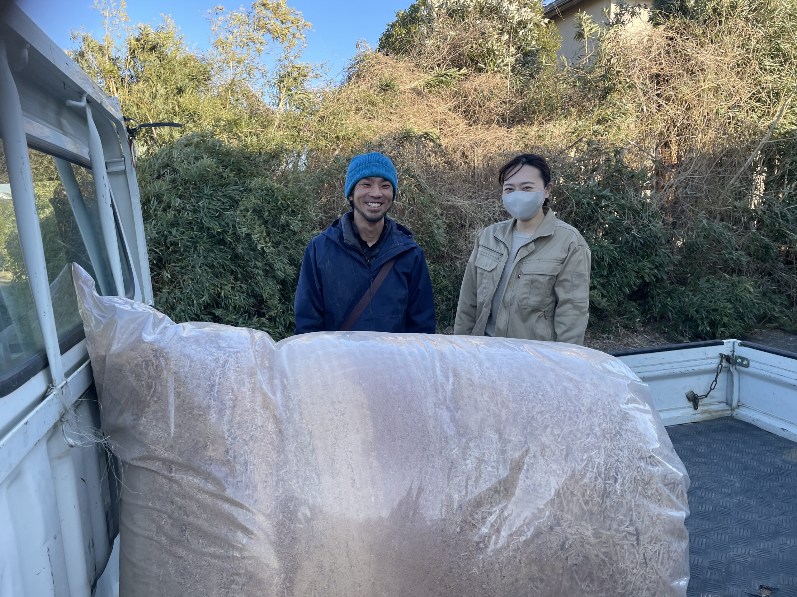 富士室内工芸さんから大鋸屑をいただきました｜珈琲カス堆肥づくりが一歩前へ！