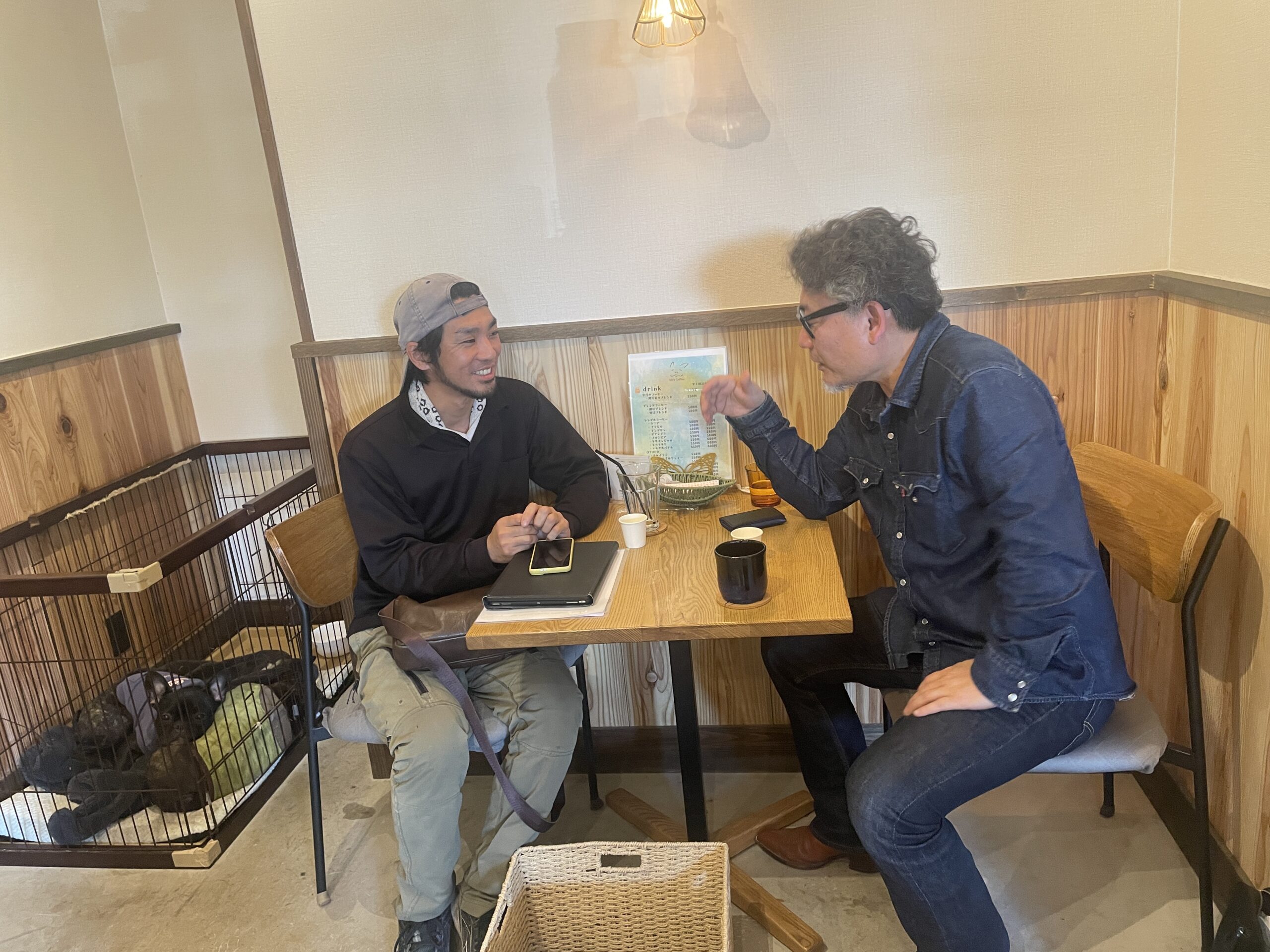銀豆珈琲での打ち合わせ風景